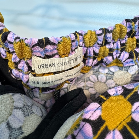 Funky Floral Patterned Pants - Picture 2 of 7